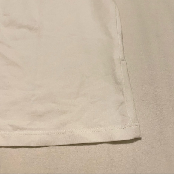 H&M Friends Graphic Tee Women’s Size Medium Shirt - Picture 6 of 16